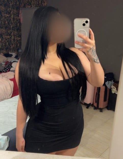Chica busca chico en Almería: 
