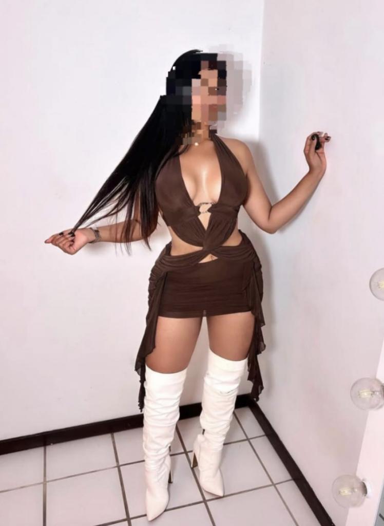 Chica busca chico en Cádiz: 