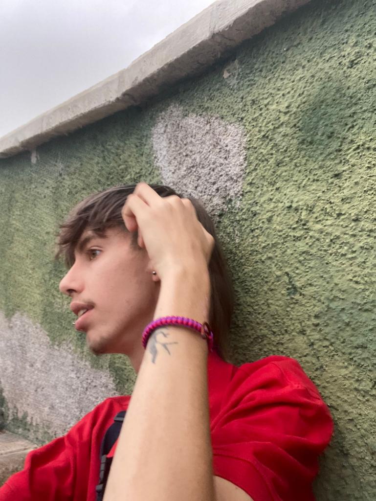 Chico busca chica en Las Palmas: 