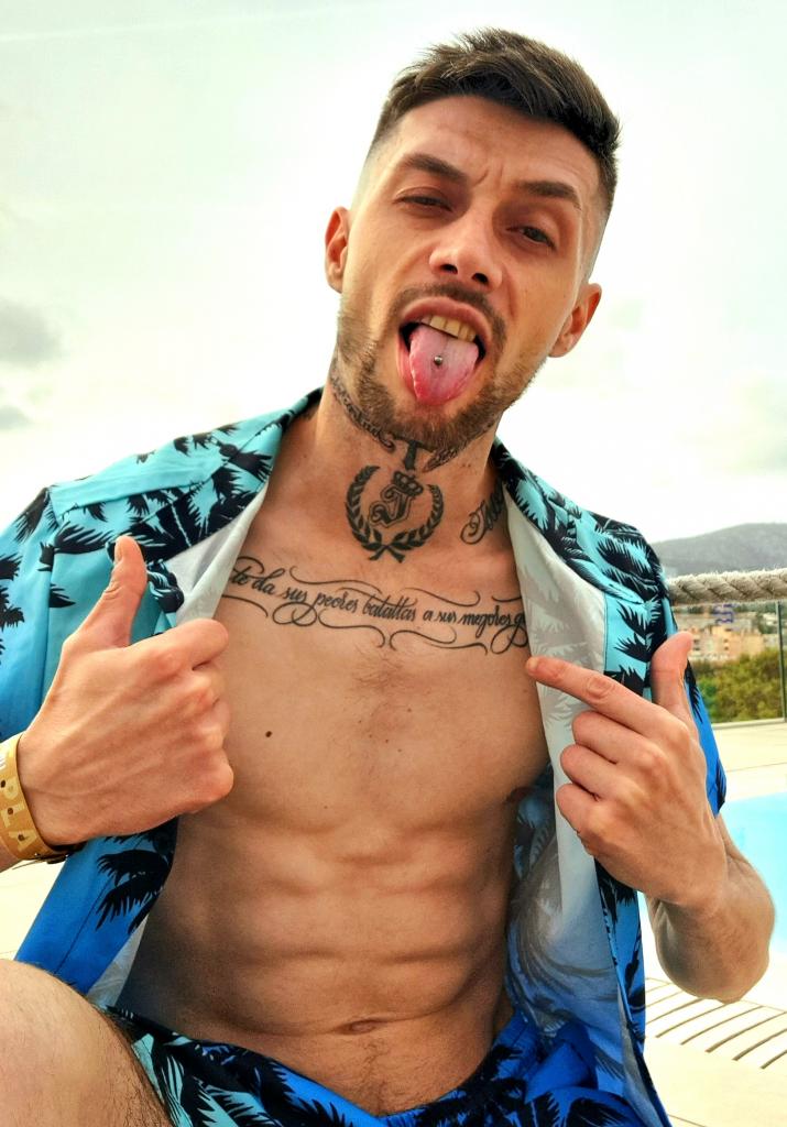 Chico busca chica en Mallorca: 