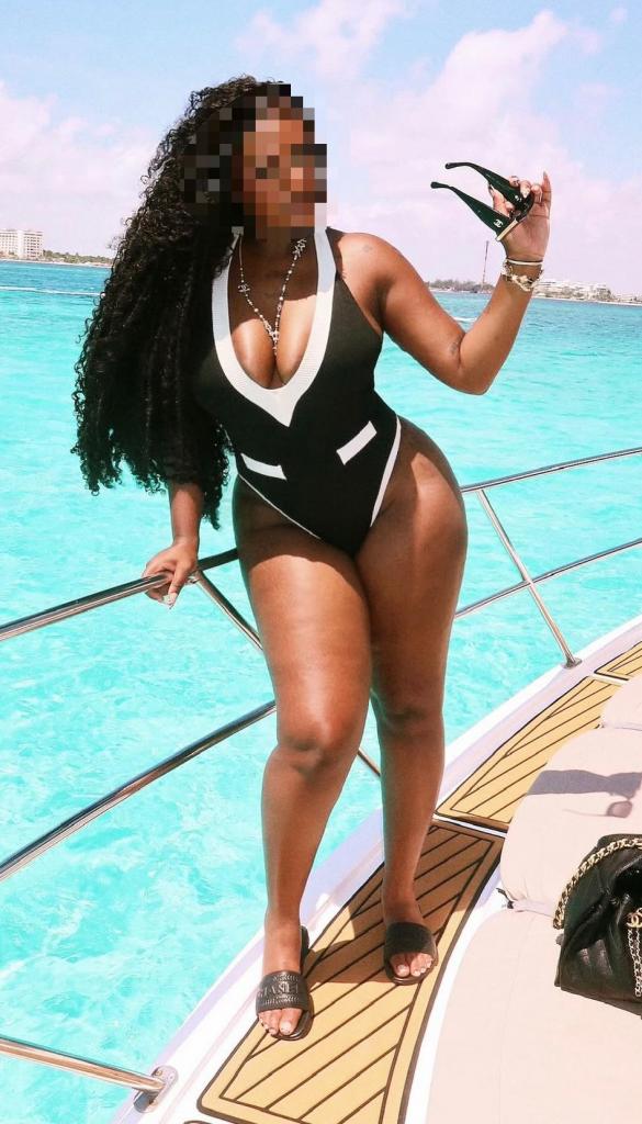 Chica busca chico en Barcelona: 