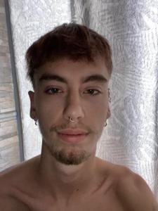 664343598: Chico busca chica en Las Palmas