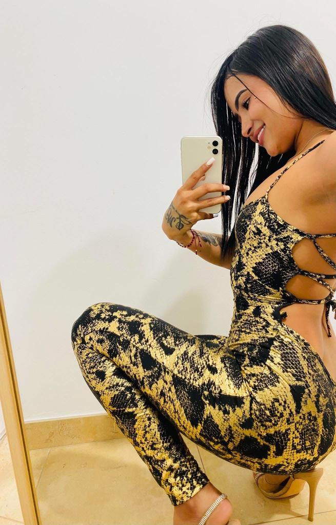 Chica busca chico en Huelva: 