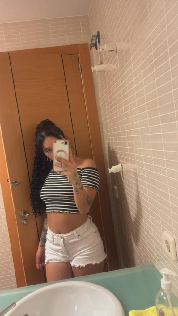 Chica busca chico en Almería: 