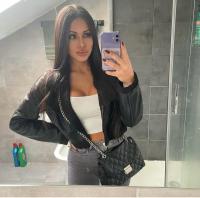 671387450: Chica busca chico en Barcelona