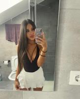 671387450: Chica busca chico en Barcelona