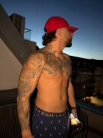 663874628: Chico busca chica en Barcelona