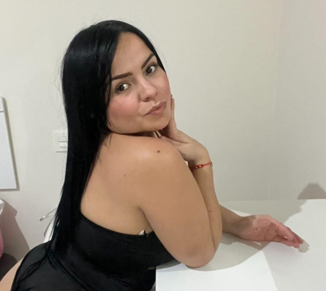 Chica busca chico en Granada: 