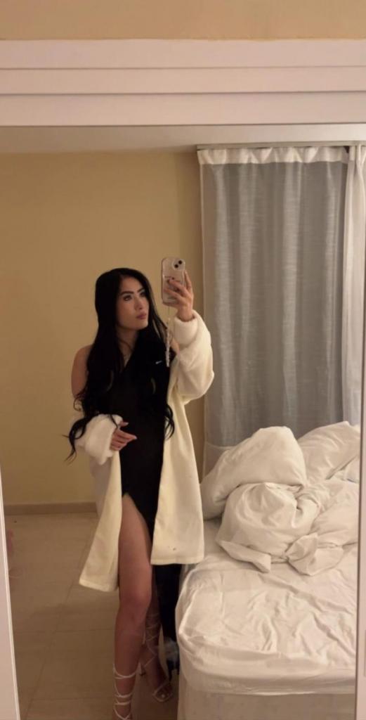 Chica busca chico en Ibiza: 