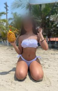 613780781: Chica busca chico en Orense