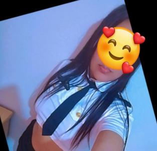 613886171: Chica busca chico en Málaga