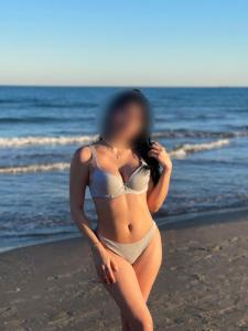 697534058: Chica busca chico en Madrid