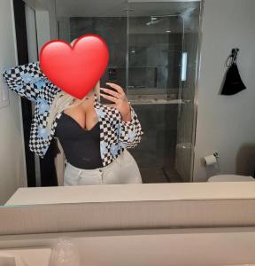 623742372: Chica busca chico en Tenerife