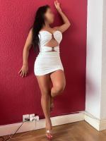 692554300: Chica busca chico en Madrid