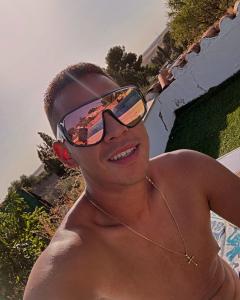 663656429: Chico busca chica en Madrid