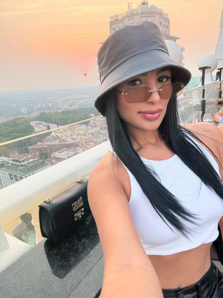 632029445: Chica busca chico en Granada