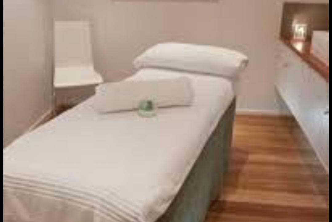 Chica busca chico en Tenerife: 