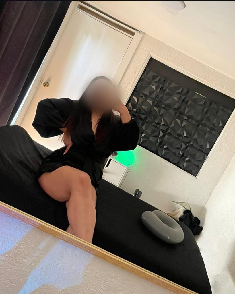 Chica busca chico en Sevilla: 