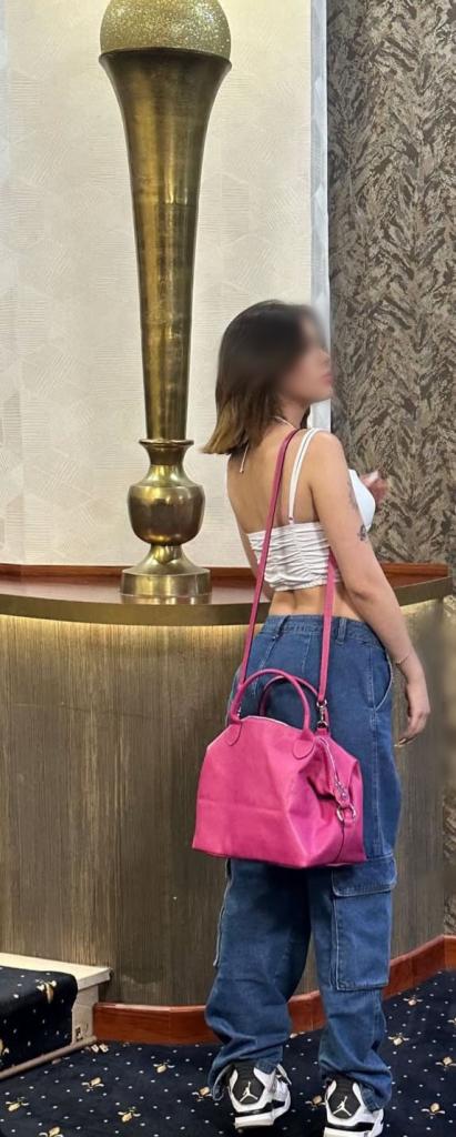 Chica busca chico en Cádiz: 