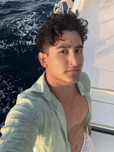 664407620: Chico busca chica en Málaga