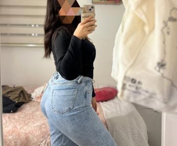 674974377: Chica busca chico en Madrid