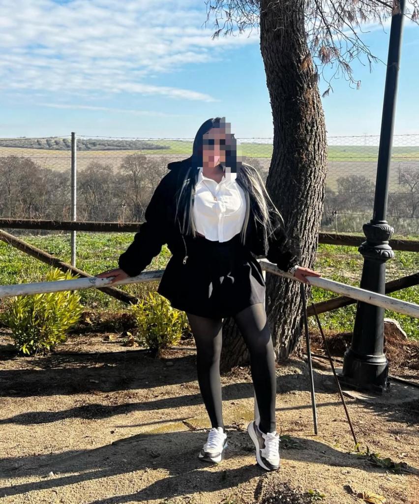 Chica busca chico en Almería: 