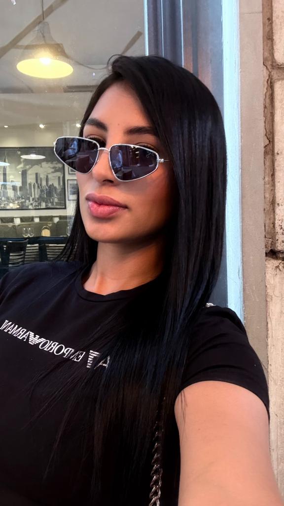 Chica busca chico en Granada: 