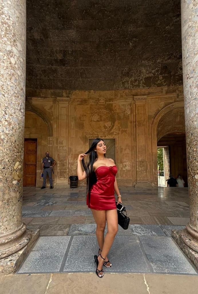 Chica busca chico en Granada: 