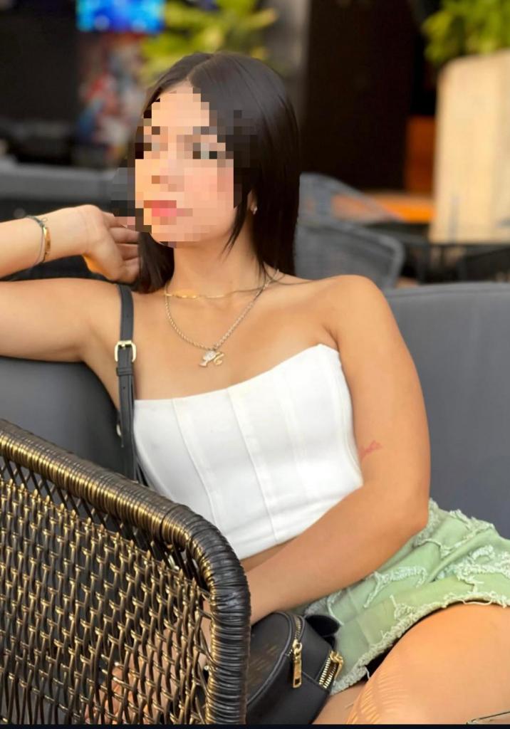 Chica busca chico en Cádiz: 