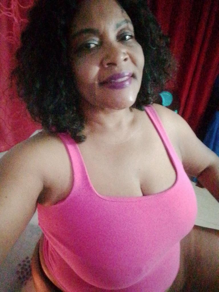 641704478: Chica busca chico en Mallorca