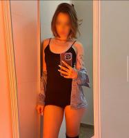 672991742: Chica busca chico en Cádiz