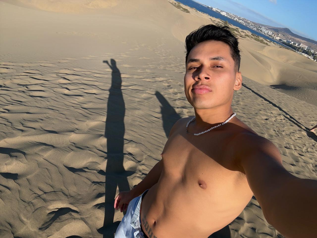 631232992: Chico busca chica en Barcelona