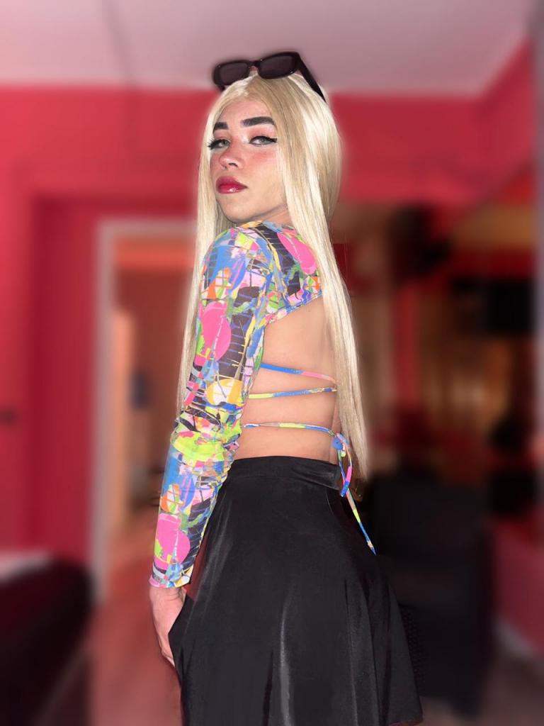 610912784: Transexual en Barcelona