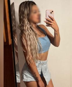 671572526: Chica busca chico en Barcelona