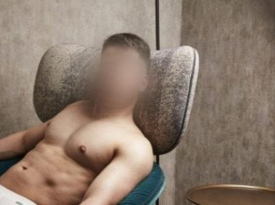 Chico busca chica en Melilla: 