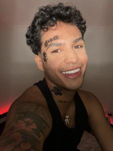 Chico busca chica en Las Palmas: 