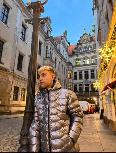 633602730: Chico busca chica en Las Palmas