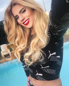 607548892: Travesti en Barcelona