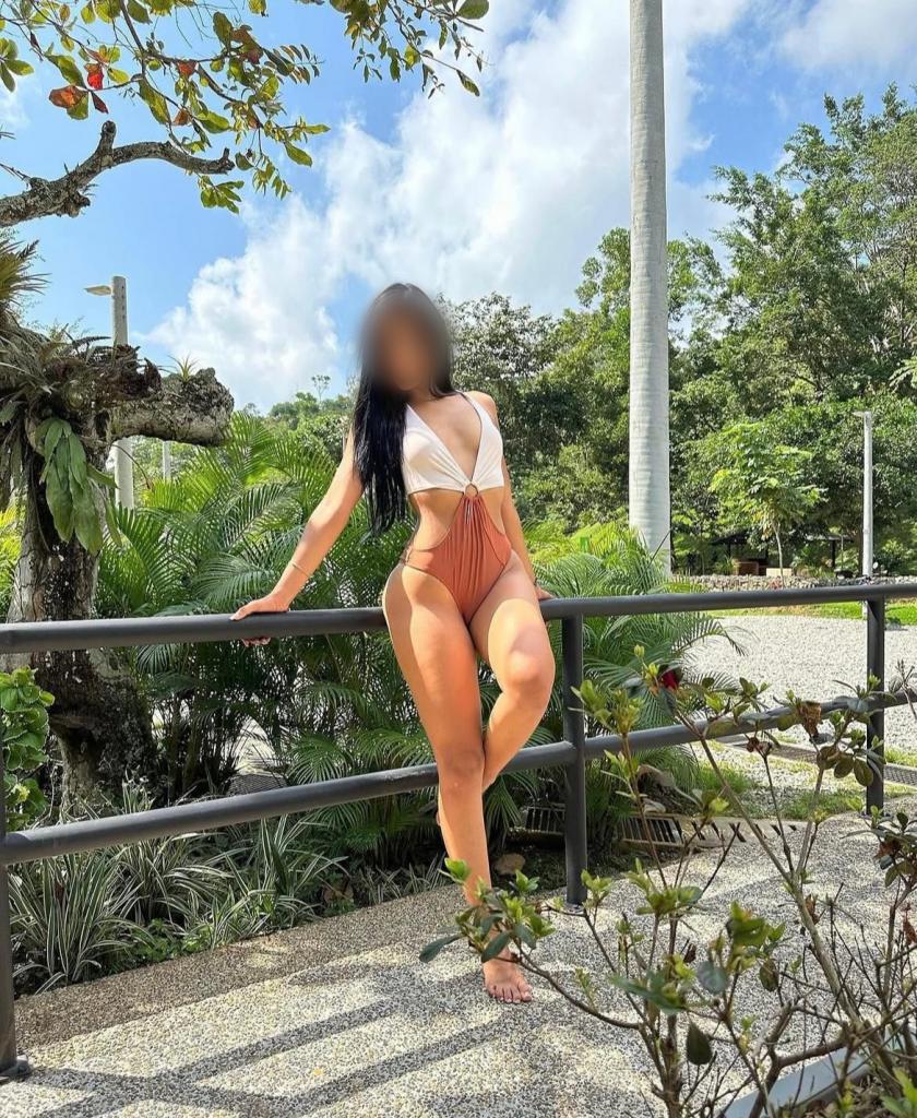 Chica busca chico en Cádiz: 