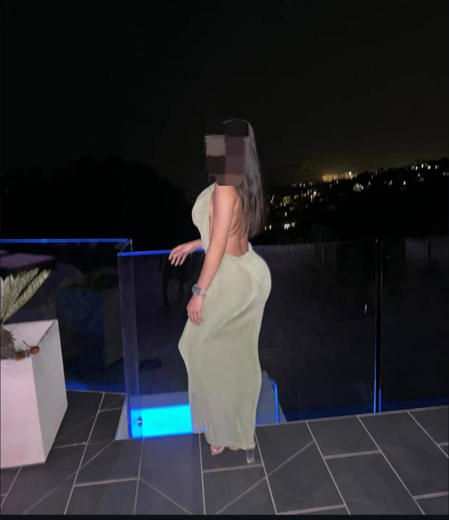 613806975: Chica busca chico en Cádiz