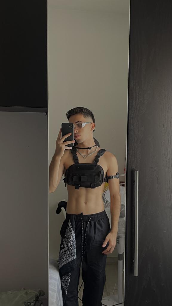 Chico busca chica en Málaga: 