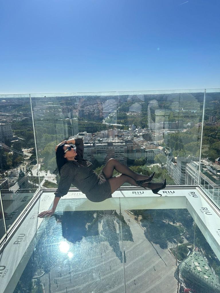 Chica busca chico en Madrid: 