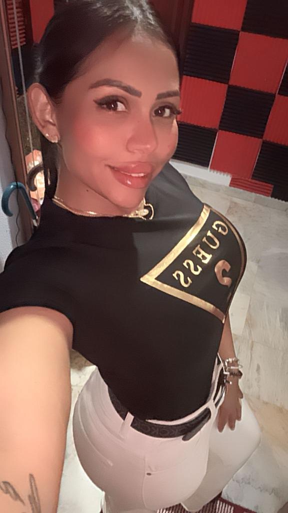 637238543: Chica busca chico en Sevilla