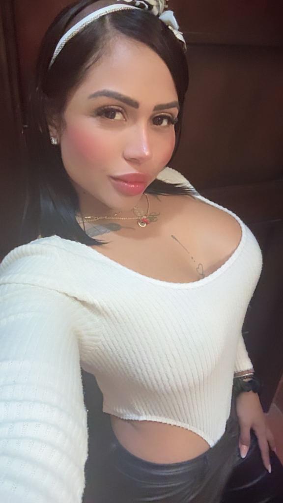 637238543: Chica busca chico en Sevilla