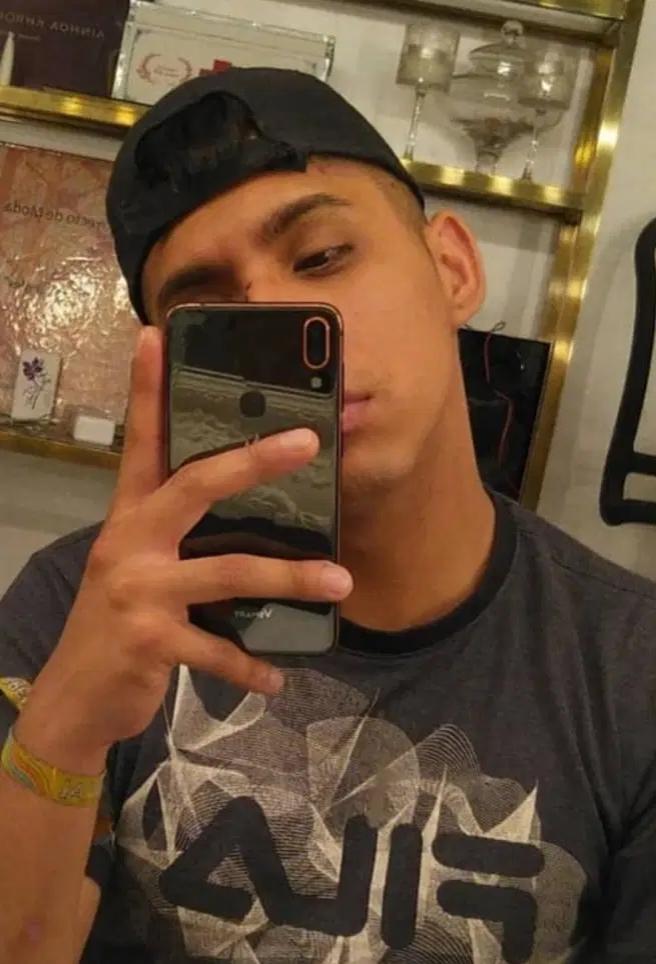 Chico busca chica en Valencia: 