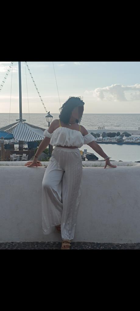 633029480: Chica busca chico en Sevilla