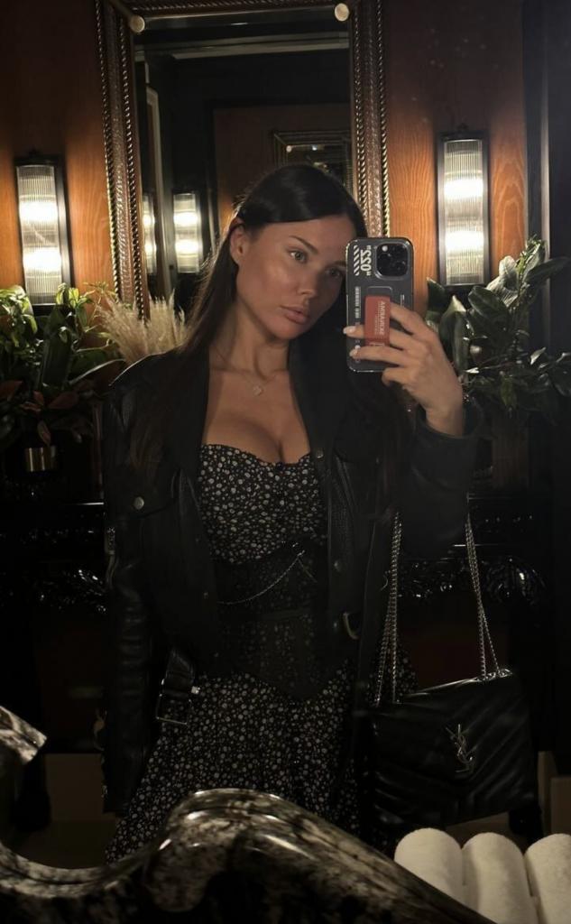 Chica busca chico en Granada: 