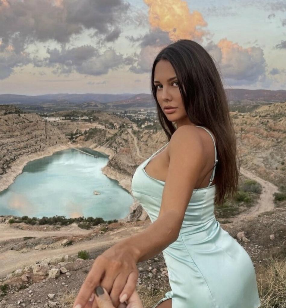 Chica busca chico en Granada: 