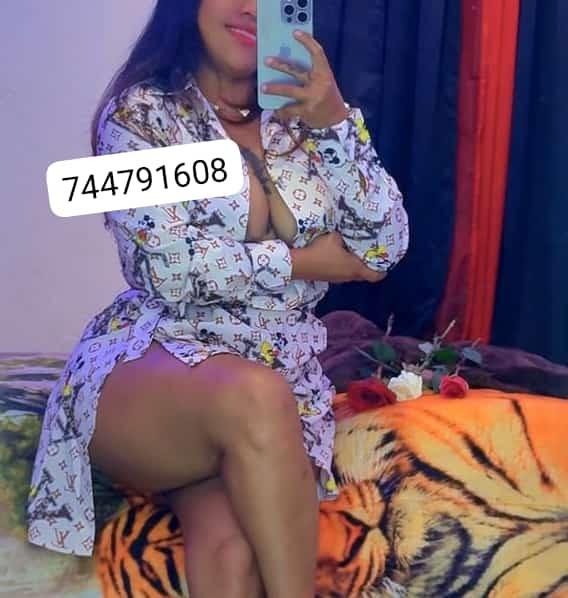 603362170: Chica busca chico en Madrid