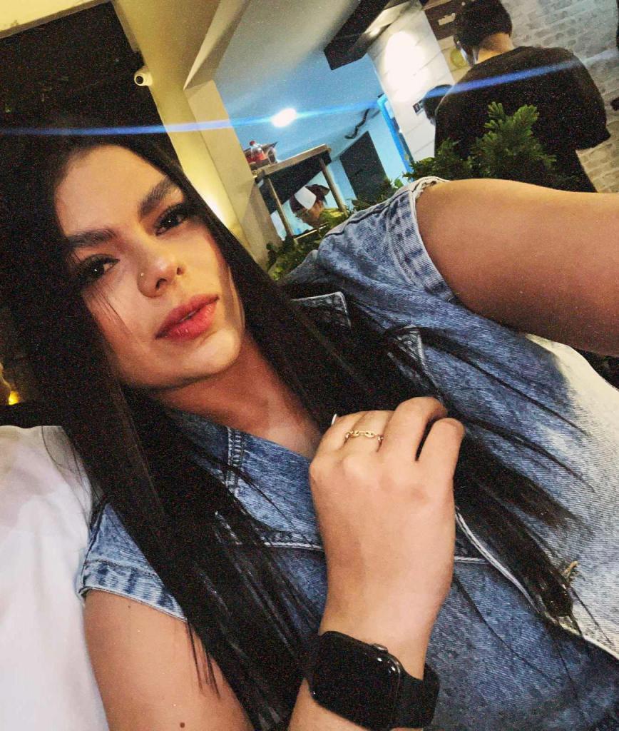 Chica busca chico en Cádiz: 